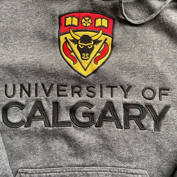 University of Calgary Hoodie - Picture 2 of 5